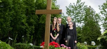 Sterbegeldversicherung: Hinterbliebene vor Bestattungskosten bewahren